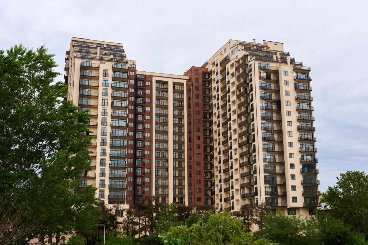 Apartment By The River ティビリシ エクステリア 写真